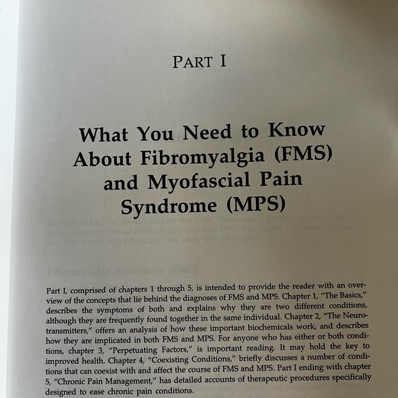 Two Fibromyalgia Reference Paperback Books ~ Survival Manual & Getting Support - Picture 14 of 16